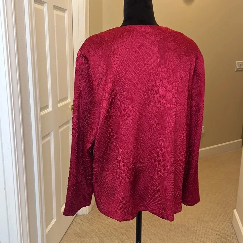 Red Textured Jacket - Picture 4 of 10
